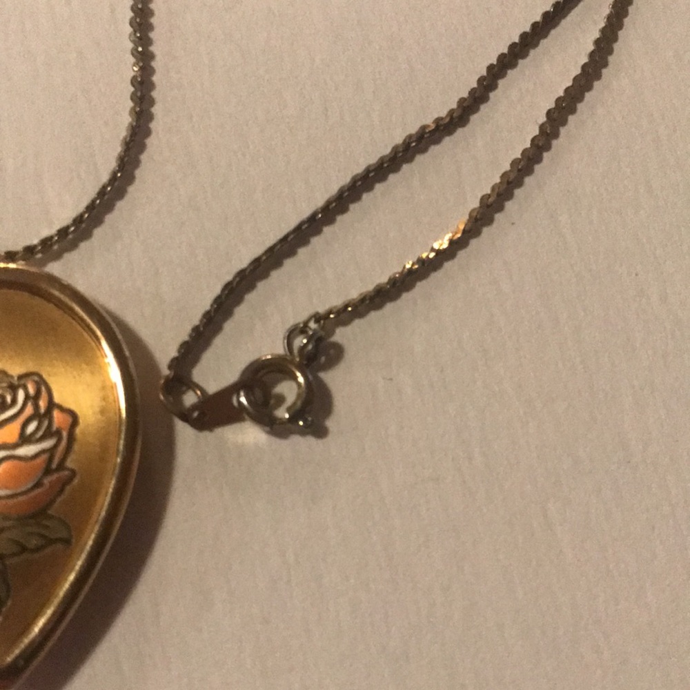 Reed & Barton Demascene Butterfly and Rose Vintage Necklace Gold Tone - Picture 8 of 9